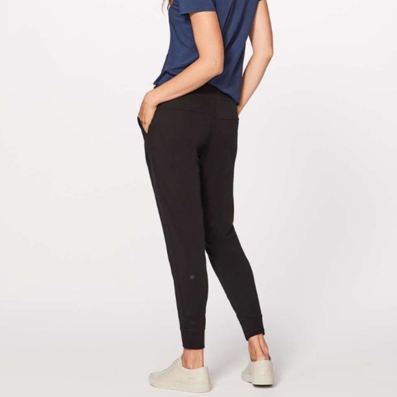 Lululemon Jogger Warm Down 28" Black 4 Pants - Picture 3 of 13